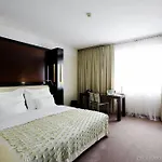 Maximilian Hotel