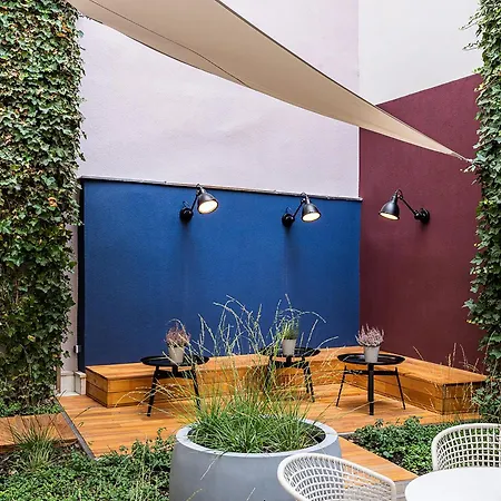 Maximilian 4* Πράγα