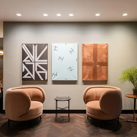 Maximilian מלון 4*