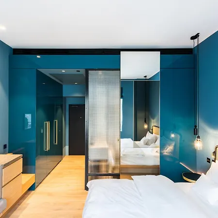 Maximilian Otel