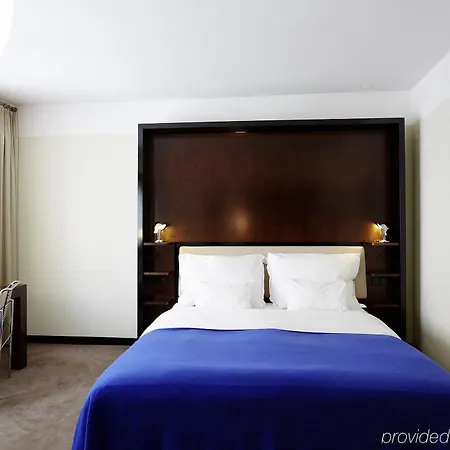 Maximilian Hotel 4*
