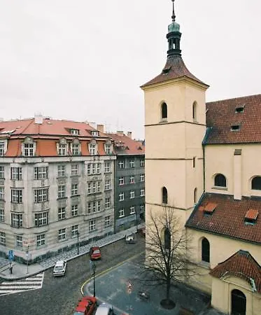 Maximilian Prague