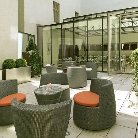 Hotel Maximilian 4*
