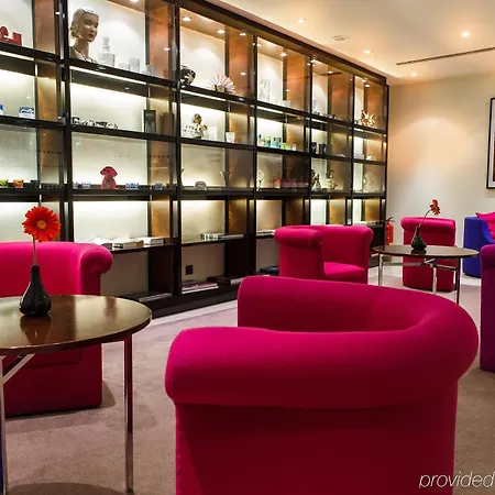 Maximilian Otel