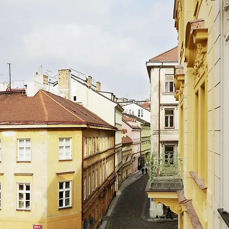 Maximilian 4* Prague